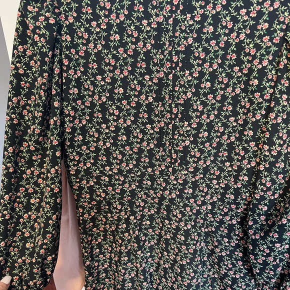 top shop flower mini dress with sleeves never been worn - Picture 3 of 3